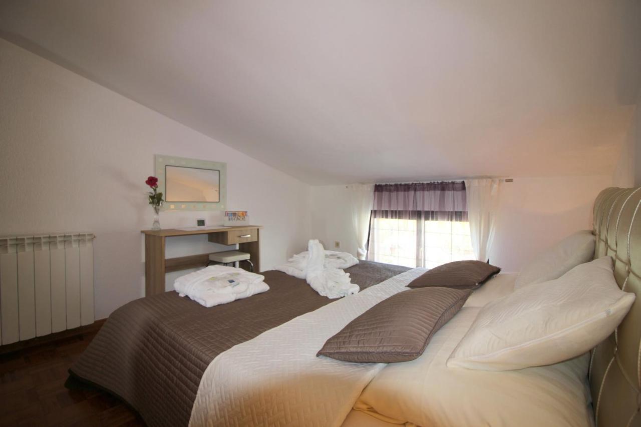 Apartments Vista ポレッチ エクステリア 写真